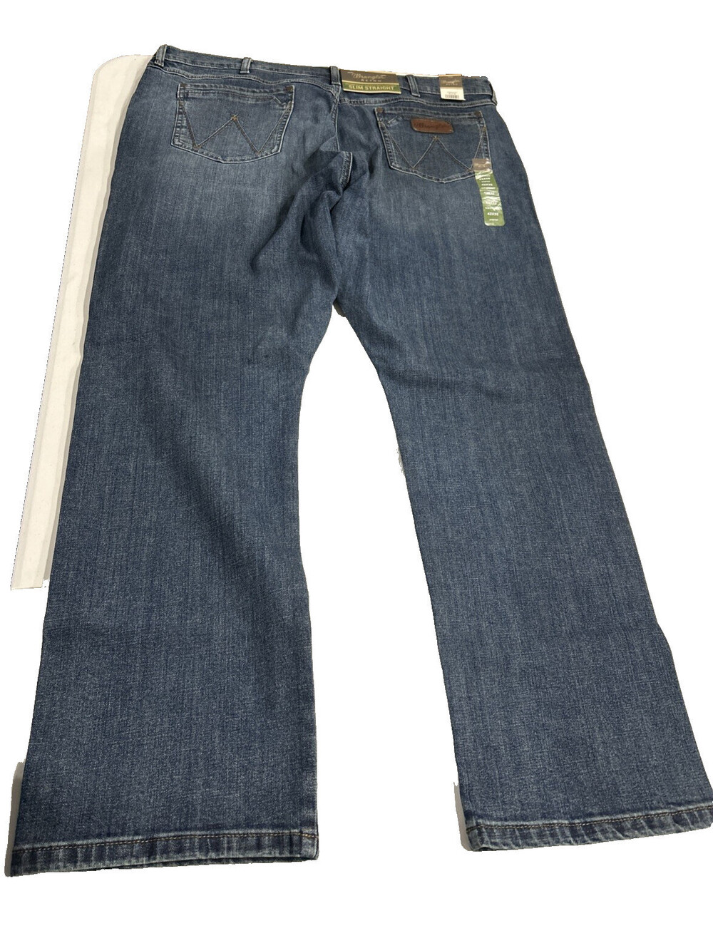 wrangler mens jeans 42x32 Retro Blue Slim Straight
